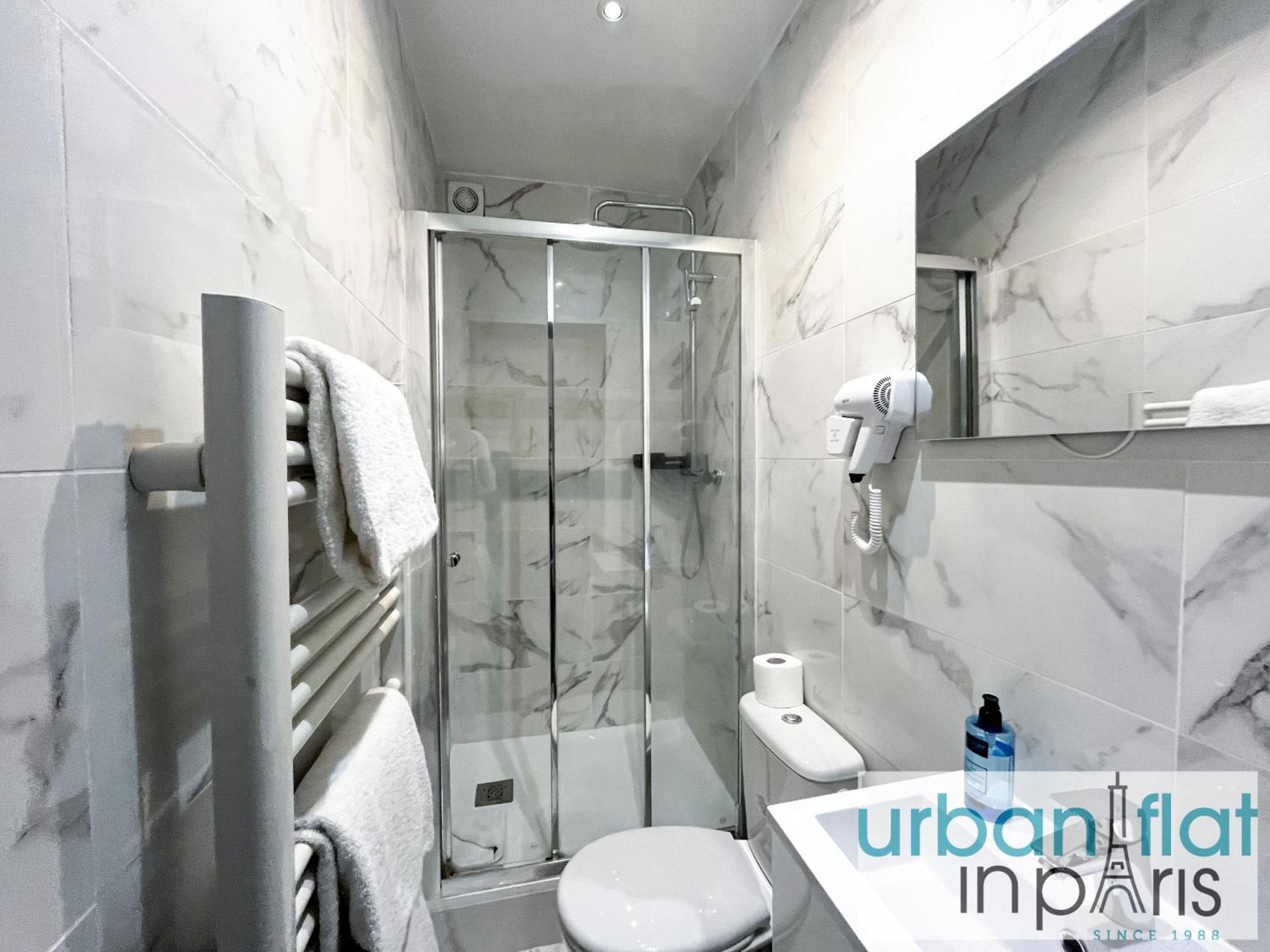 Апартаменты 21 Atelier Chaplin Montorgueil Париж Экстерьер фото